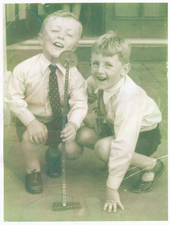 Barry and Peter Lyons with their Meccano microphone, taken at the Lodge, Canberra, about 1938 