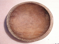One of the two types of bowl collected by Bellamy from Kiriwina, South East Division in 1915