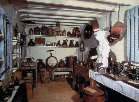 The larder with pioneering implements and vessels