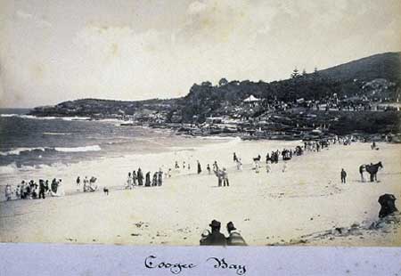 Frolickers at Coogee Bay. Australian History Museum, Macquarie University